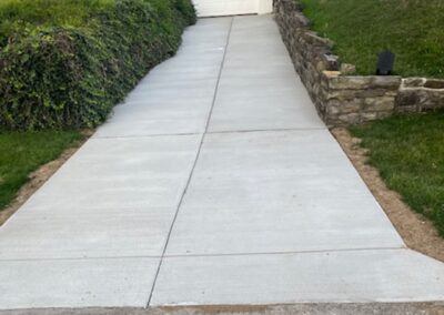 concrete driveway poured for Pittsburgh homeowners